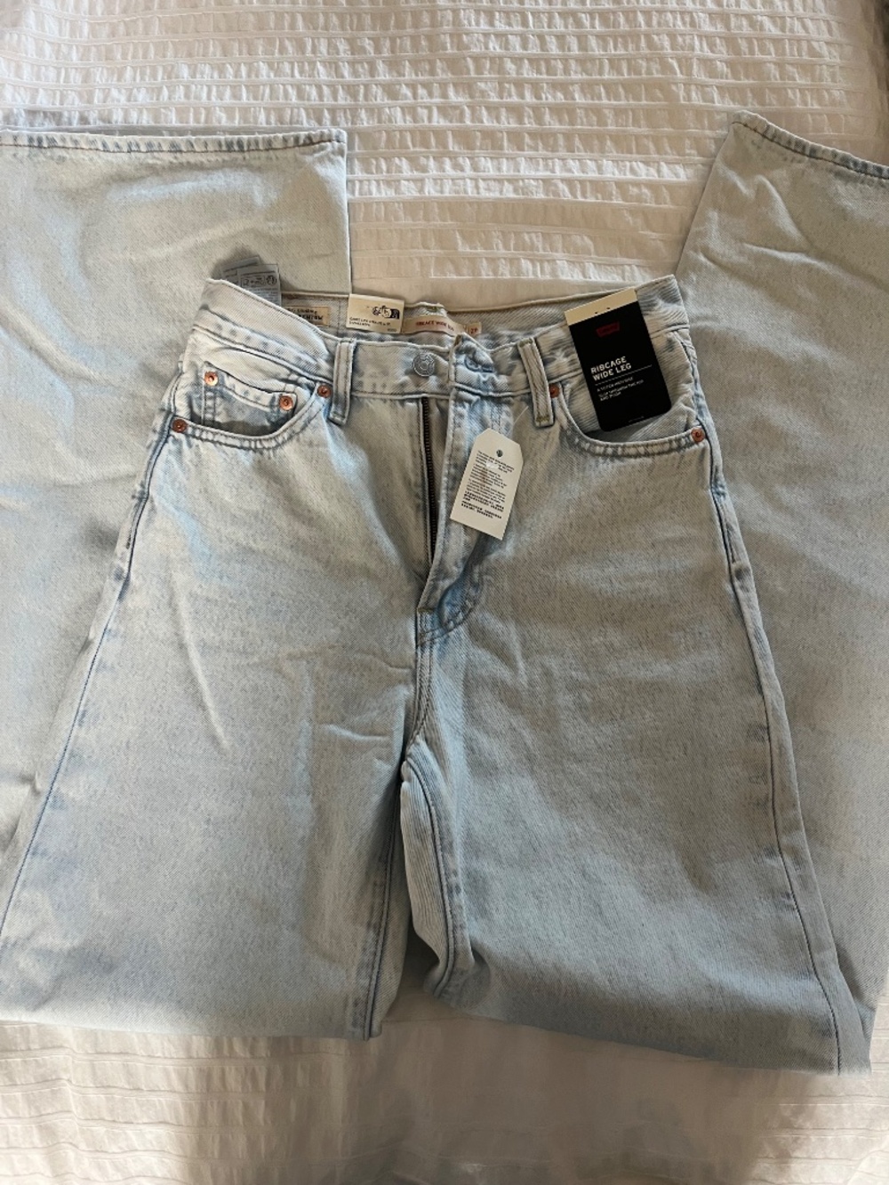 Levi's Ribcage Wide Leg Jeans - Picture 2 of 3